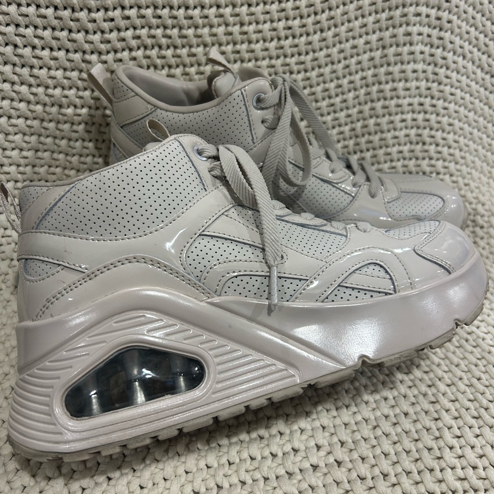 Skechers Limited Edition Ava Max Women's Sneakers - Beige